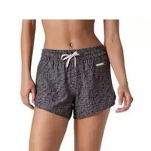 Women's Vuori Clementine 4" Shorts Gray Patterned Size M EUC!